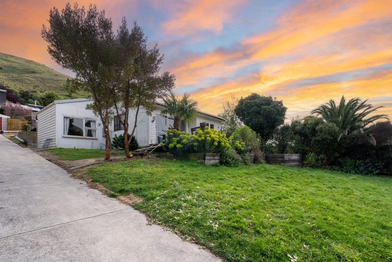 31 Port Hills Road, Heathcote Valley, Christchurch - Carousel 1