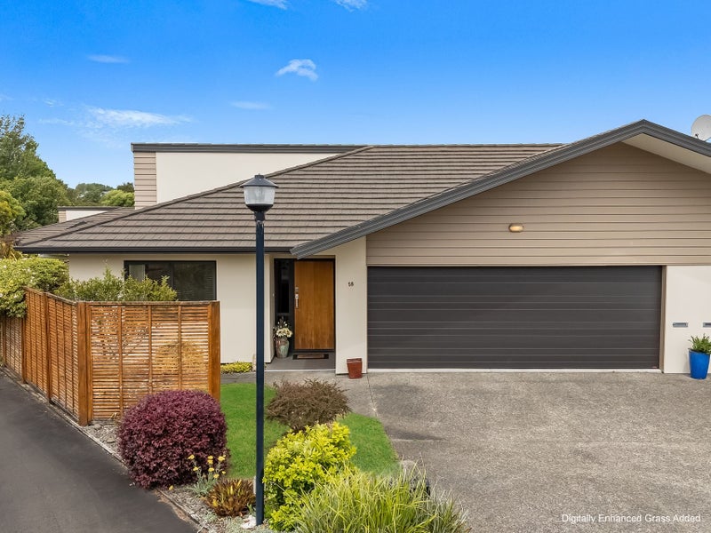 2/18 Caversham Road, WESTMERE, WHANGANUI - Carousel 1