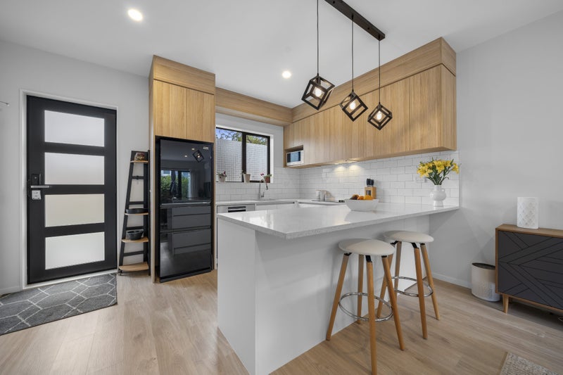 5/11 Karamu Street, Te Atatu Peninsula, Auckland - Carousel 2