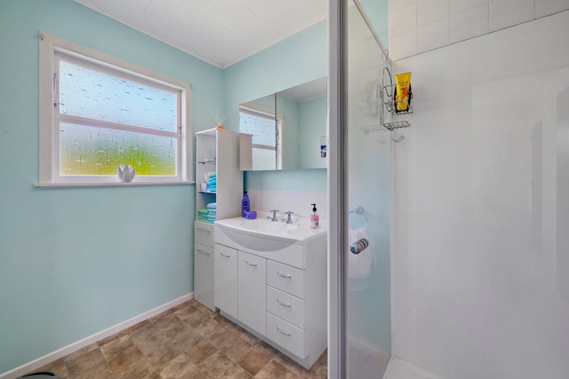 351 Wellington Road, Wainuiomata, Lower Hutt - Carousel 14