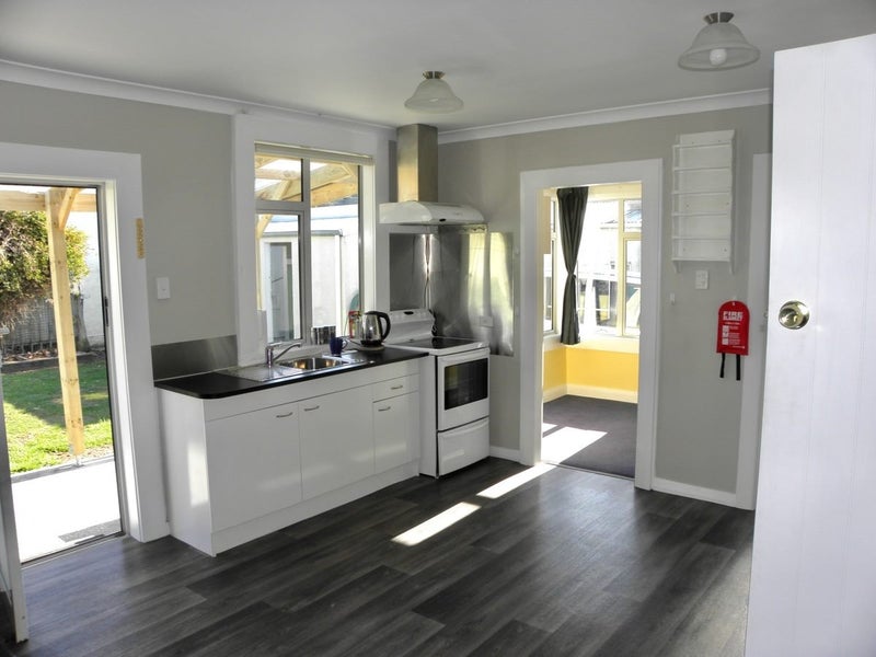 26 Thorn Street, Caversham, Dunedin - Carousel 2