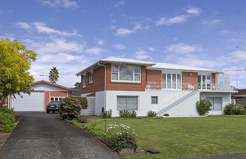 2/45A Pakuranga Road, Pakuranga, Auckland - Carousel 1