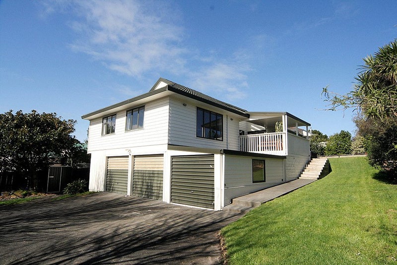 12 Tokay Place, Huapai, Kumeu - Carousel 1