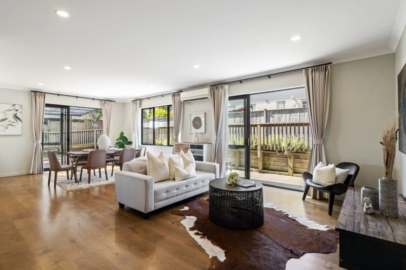 17 Oak Bark Drive, Schnapper Rock, Auckland - Carousel 2