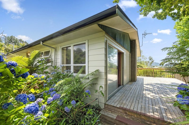 15 Raniera Place, Springfield, Rotorua - Carousel 2