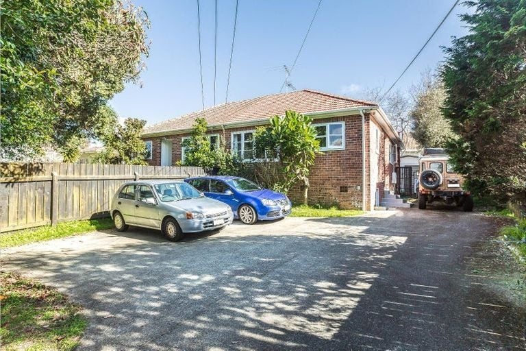 89 Pah Road, Royal Oak, Auckland - Carousel 1