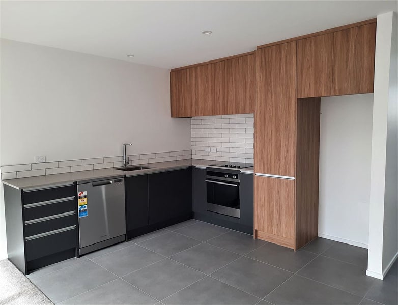 12 Meredith Street, Addington, Christchurch - Carousel 2