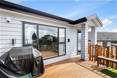 8A Clearview Heights, Ranui, Auckland - Carousel 1