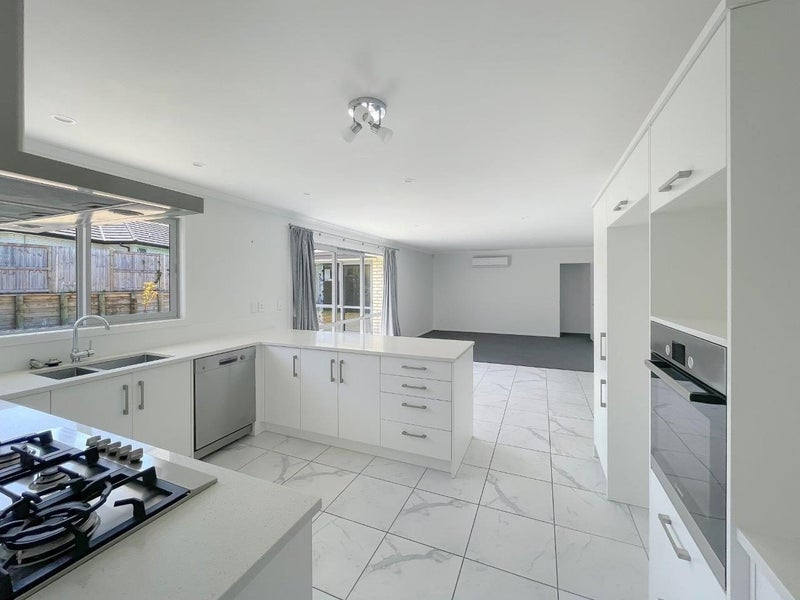 98 Cumberland Drive, Flagstaff, Hamilton - Carousel 2