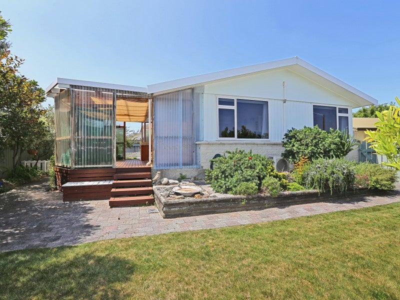 3 Lyttelton Crescent, Tamatea, Napier - Carousel 1