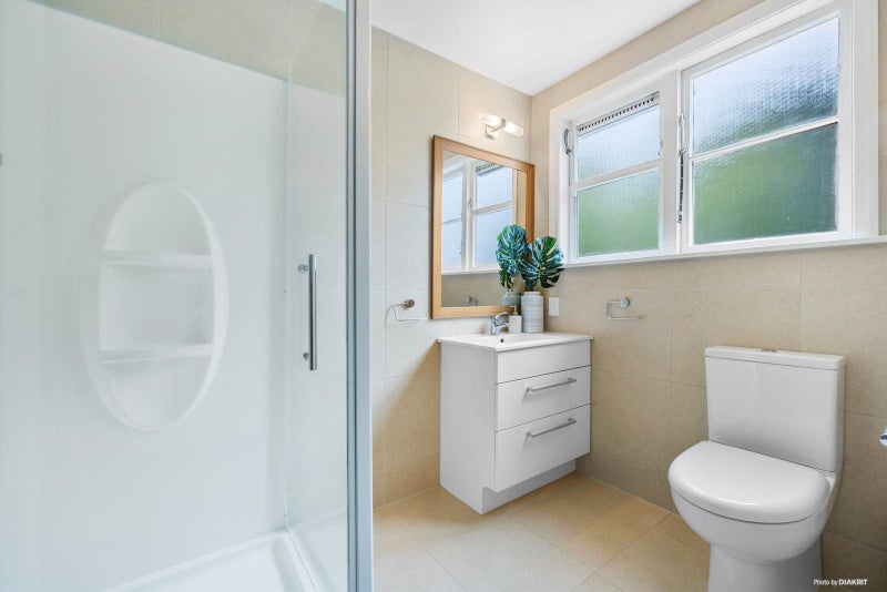 57 Old Lake Road, Narrow Neck, Auckland - Carousel 17