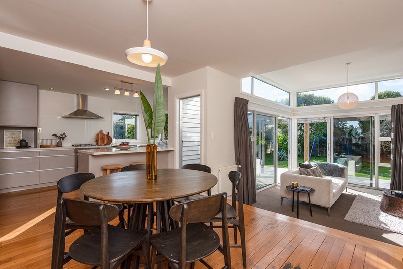 21 Monaghan Avenue, Karori, Wellington - Carousel 1