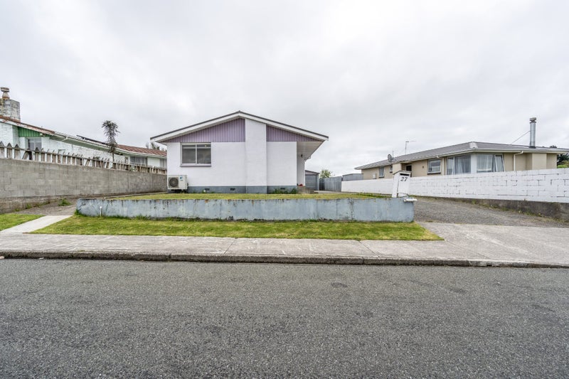 27 Argyle Street, Kew, Invercargill - Carousel 1