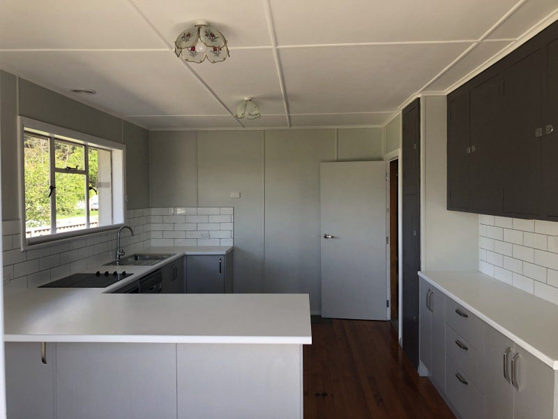 23 Main Road, Luggate, Wānaka - Carousel 2