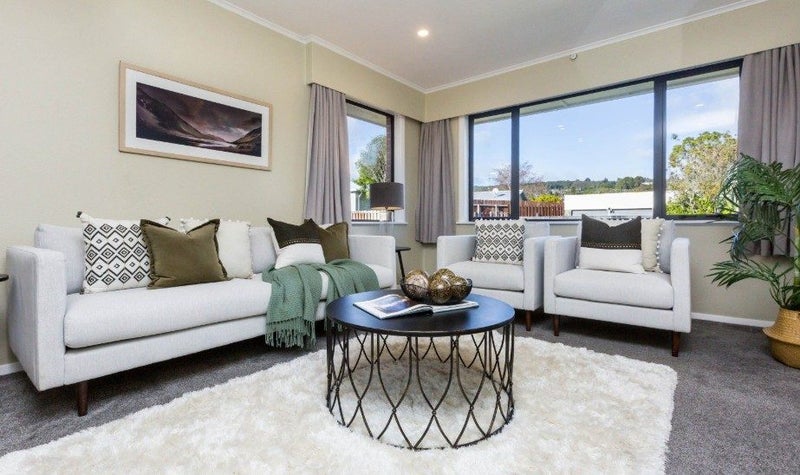 63 Kashmir Avenue, Clouston Park, Upper Hutt - Carousel 1