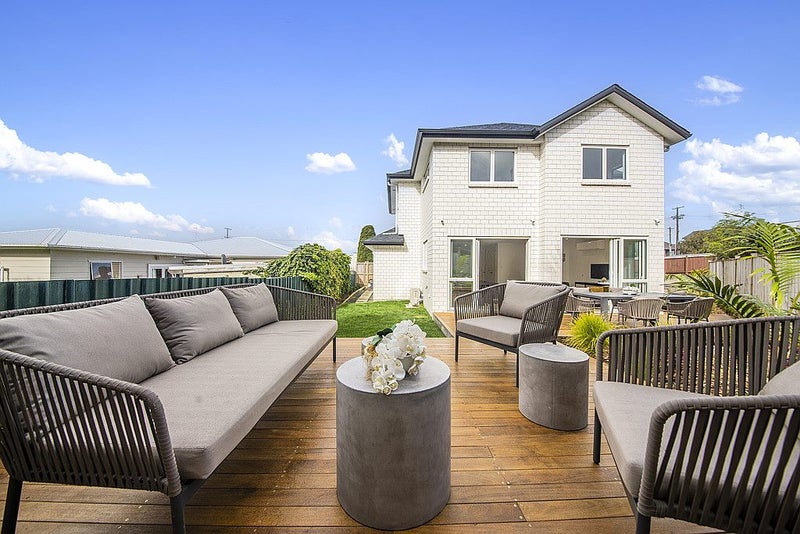 54A Te Kawa Road, Greenlane, Auckland - Carousel 2