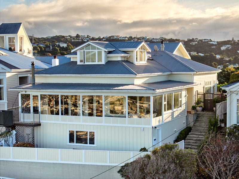 52 Central Terrace, Kelburn, Wellington - Carousel 1