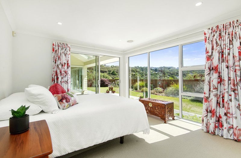 206 Navigation Drive, Whitby, Porirua - Carousel 2