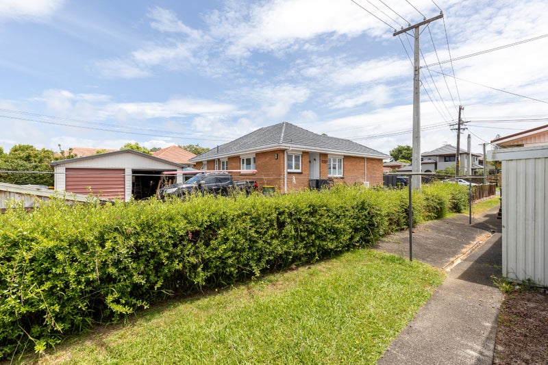 2/56 Dominion Street, Takapuna, Auckland - Carousel 11