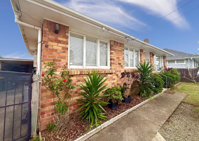 16 Tyrone Street, Otara, Auckland - Carousel 2