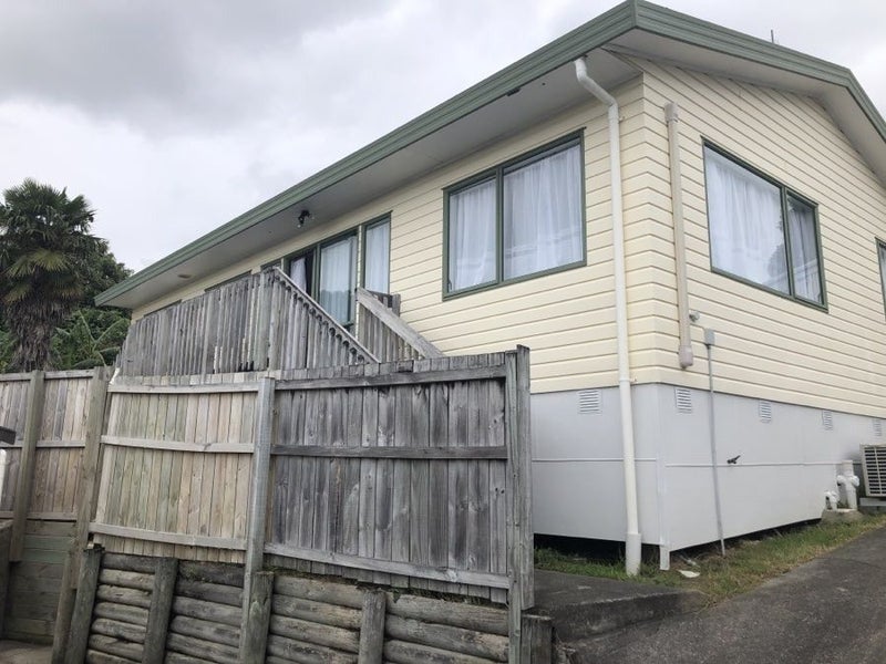12A Midgley Road, West Harbour, Auckland - Carousel 1