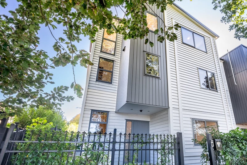 1D Acorn Street, Royal Oak, Auckland - Carousel 2