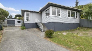 79 Parkway, Wainuiomata, Lower Hutt - Carousel 1