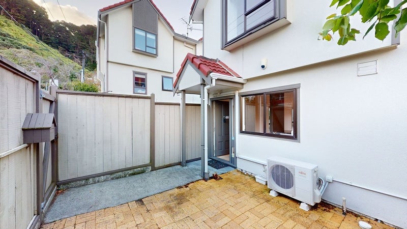 12 George Street, Thorndon, Wellington - Carousel 2