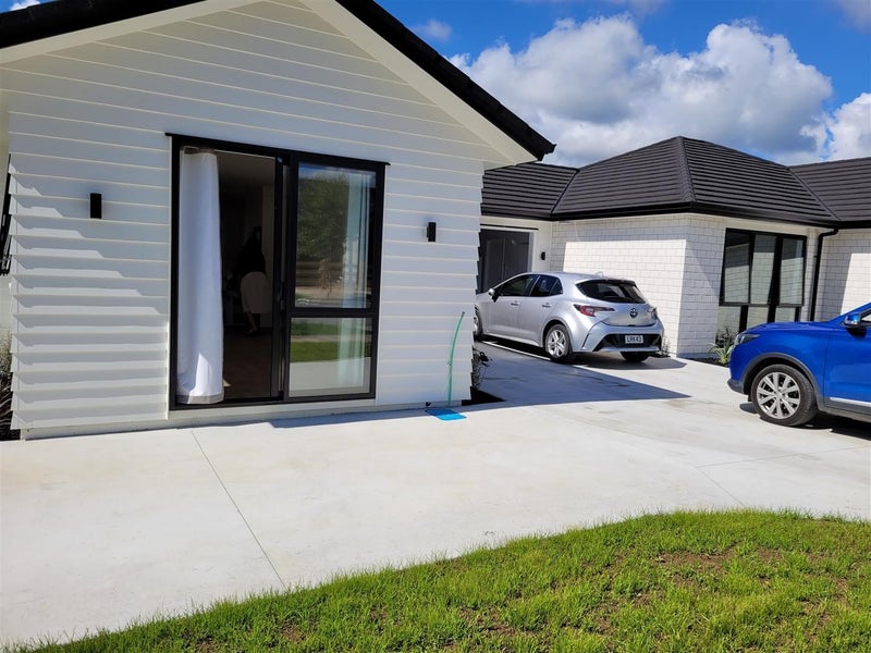 1A Oak Street, Royal Oak, Auckland - Carousel 1