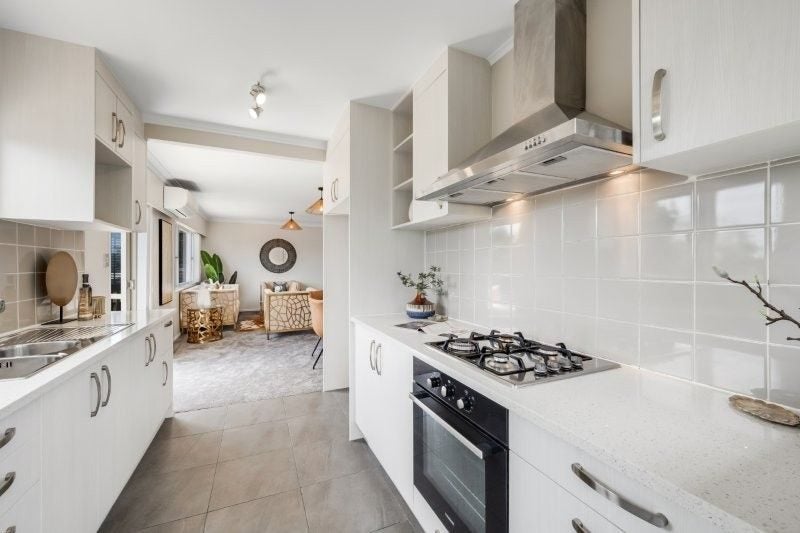 7/33 Rodney Street, Howick, Auckland - Carousel 2