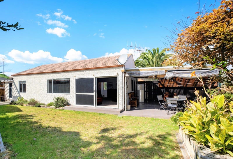 4/184 Charles Street, Westshore, Napier - Carousel 1