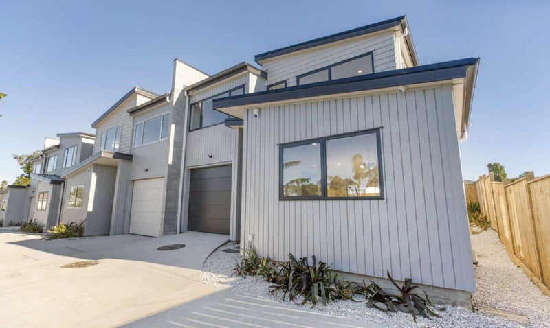 4/68 Farringdon Street, Glen Innes, Auckland - Carousel 1
