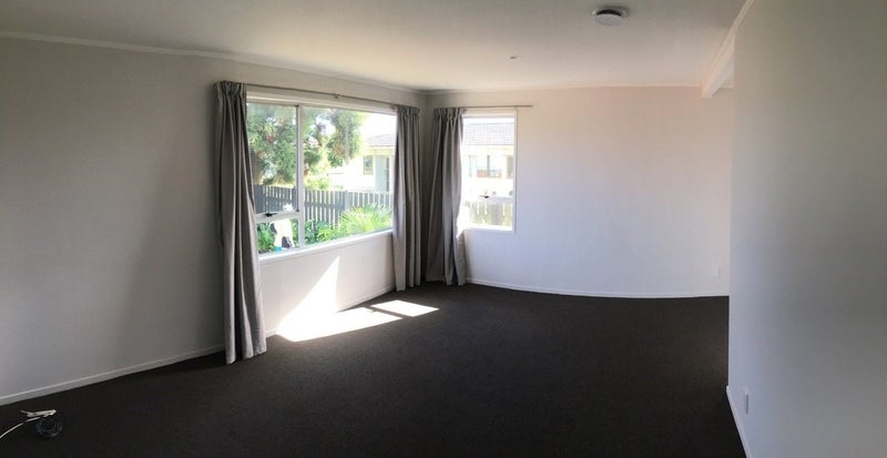 11 Flinders Place, Otara, Auckland - Carousel 2