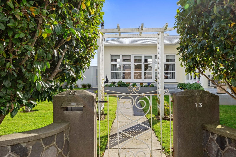 13 Hori Street, Vogeltown, New Plymouth - Carousel 17