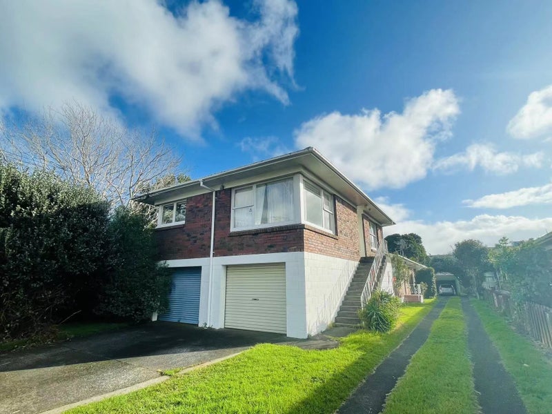 1/18 Erson Avenue, Royal Oak, Auckland - Carousel 1