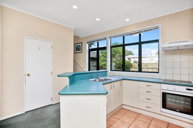 43/1 Ambrico Place, New Lynn, Auckland - Carousel 2