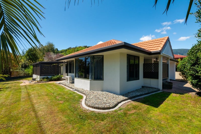 1 Parkview Place, Stoke, Nelson - Carousel 1
