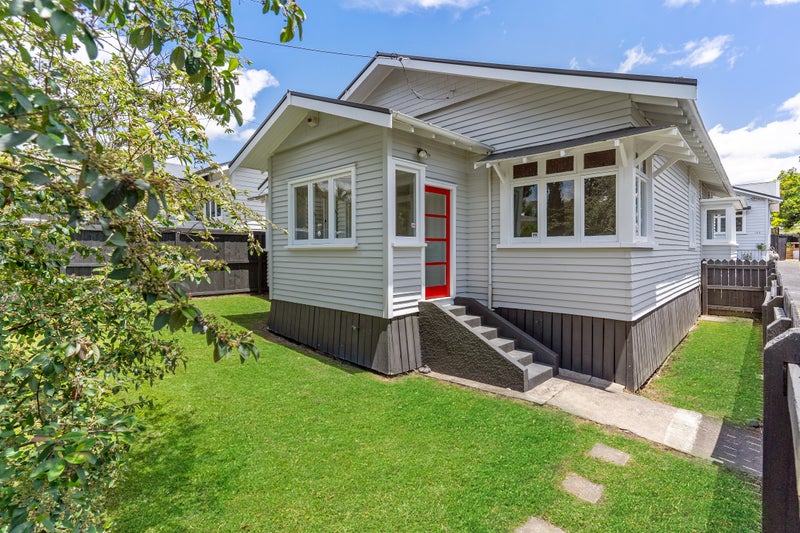 18 Warwick Street, Morningside, Auckland - Carousel 1