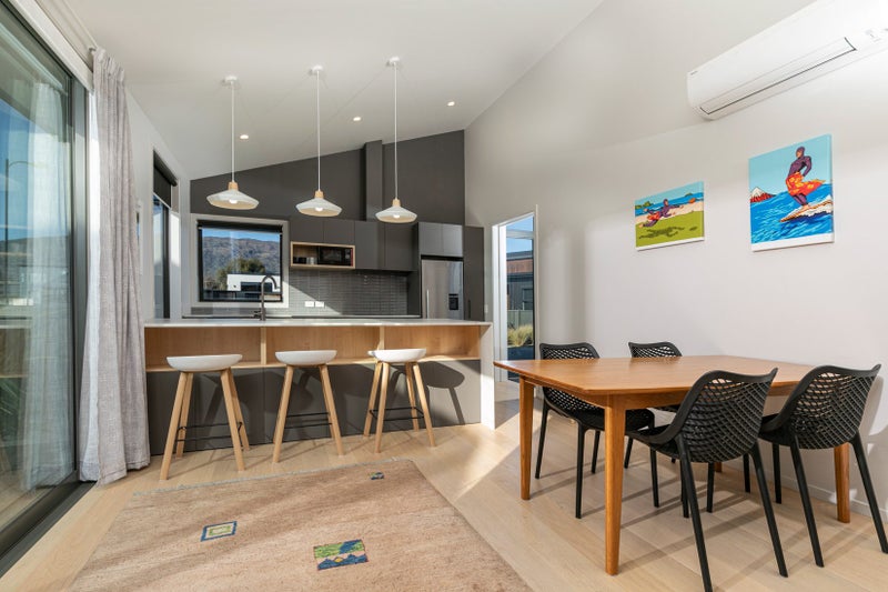 11 Cleland Close, WANAKA - Carousel 2