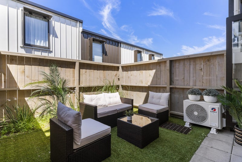 12 Hadlow Terrace, Grey Lynn, Auckland - Carousel 2