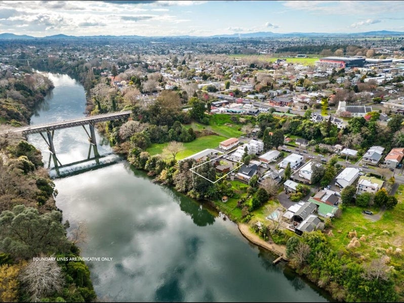 31 Opoia Road, Hamilton East, Hamilton - Carousel 1