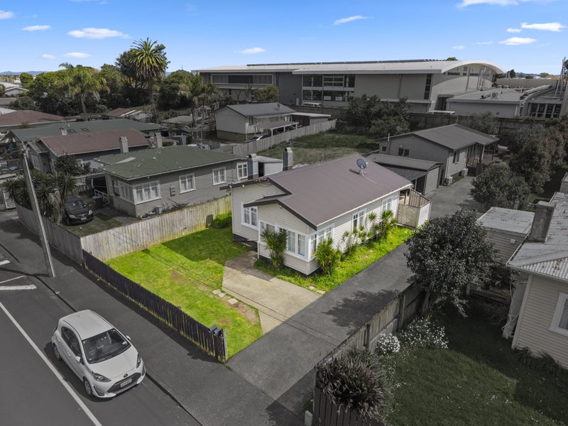 45A Hall Avenue, Otahuhu, Auckland - Carousel 2