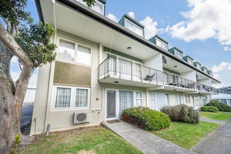 1/19 Britannia Street, Petone, Lower Hutt - Carousel 1