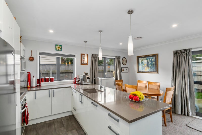 12 Pearce Crescent, Taita, Lower Hutt - Carousel 2