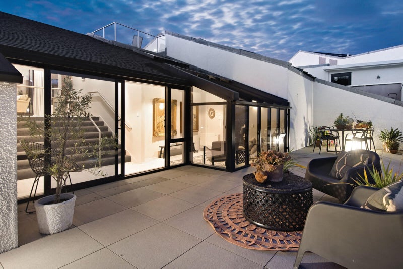 18/7 Cliff Road, St Heliers, Auckland - Carousel 1