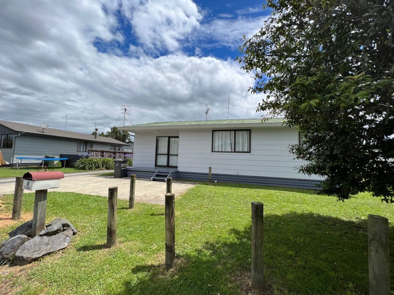 8 Gillett Lane, Enderley, Hamilton - Carousel 1