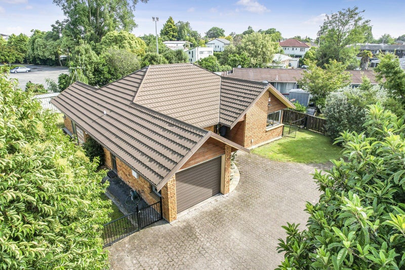 24 Dalgliesh Avenue, Forest Lake, Hamilton - Carousel 1