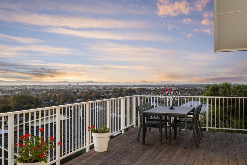 2 Ranelagh Terrace, Huntsbury, Christchurch - Carousel 2