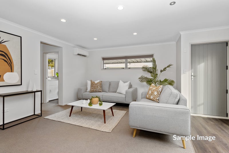 27C Greensboro Street, Hamilton East, Hamilton - Carousel 1