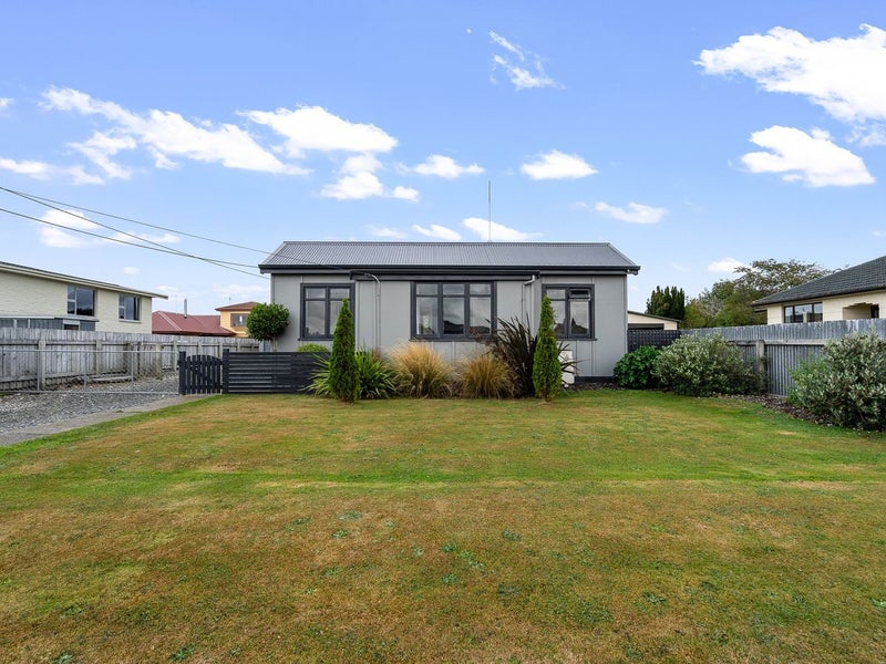 33 Price Street, Grasmere, Invercargill - Carousel 2